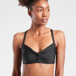 Athleta twisted up bikini top